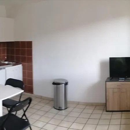 Appartement Coquelicot à Massiac Extérieur photo